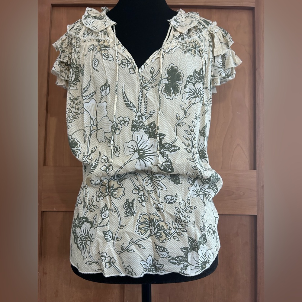 Elan Cream and Gray Floral Blouse